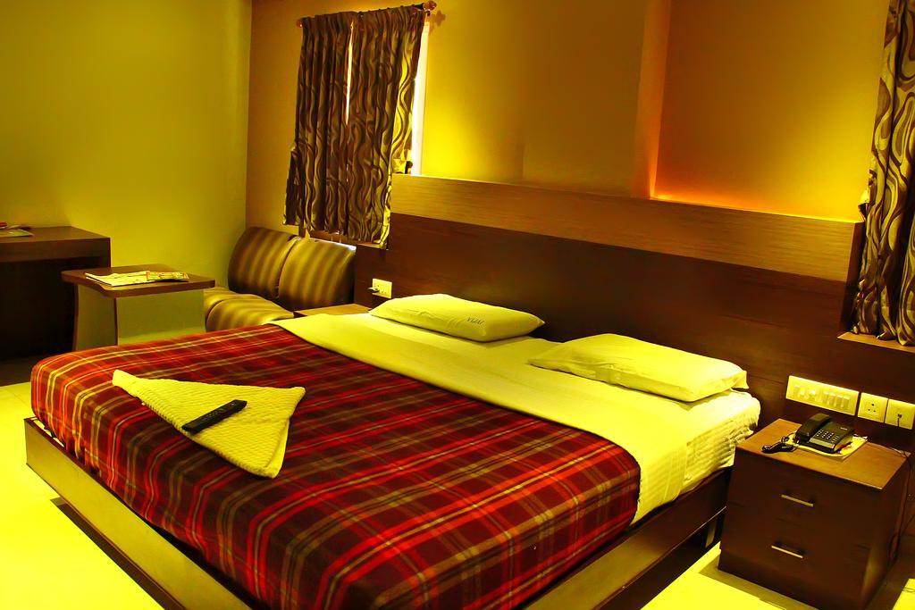 Hotel Vijai Paradise Coimbatore Room photo